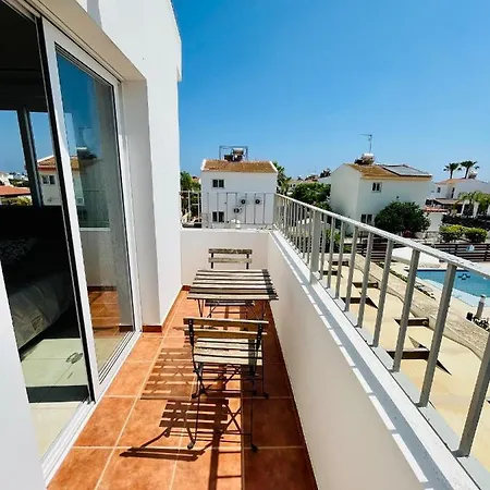 Thaliana Garden 2 Bedroom & Swimming Pool Villa